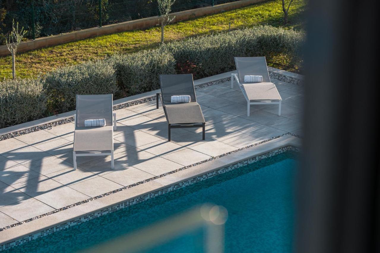 Martincic Residence - 5 Stars Luxury With Pool Heating On 4000M2 Rakalj エクステリア 写真