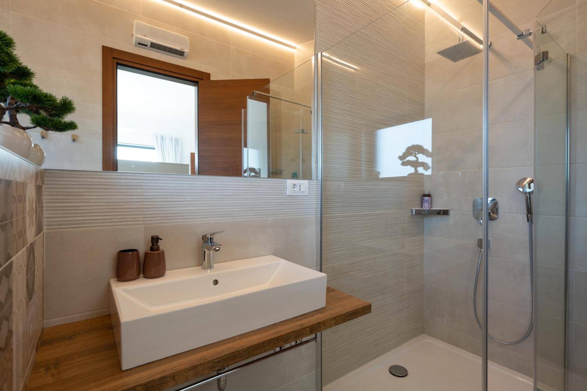Martincic Residence - 5 Stars Luxury With Pool Heating On 4000M2 Rakalj エクステリア 写真