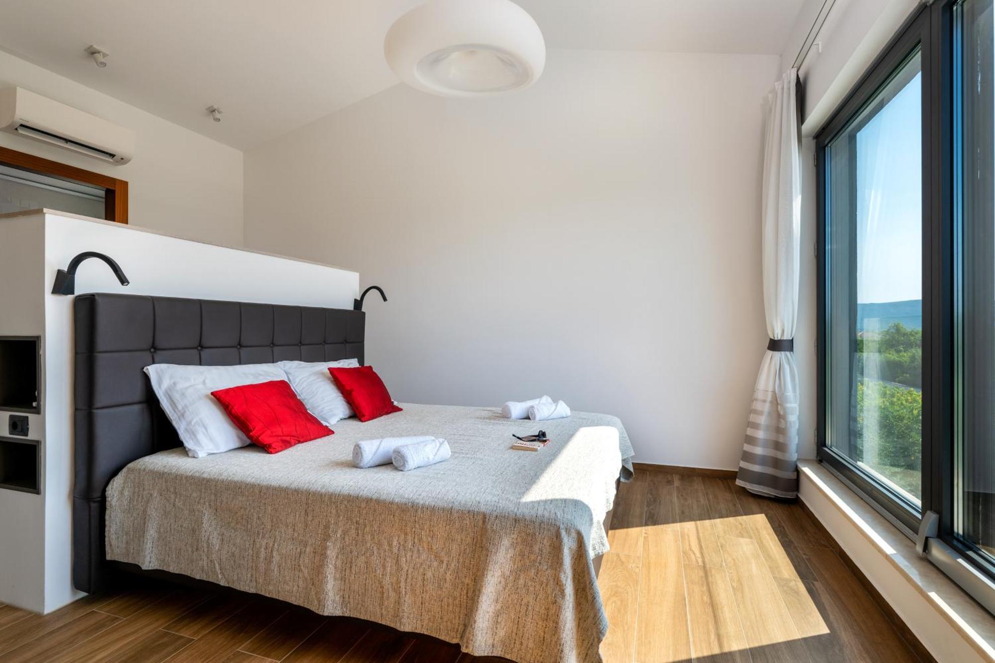 Martincic Residence - 5 Stars Luxury With Pool Heating On 4000M2 Rakalj エクステリア 写真