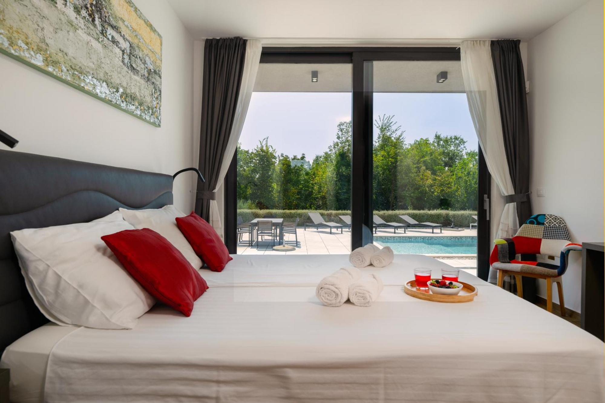 Martincic Residence - 5 Stars Luxury With Pool Heating On 4000M2 Rakalj エクステリア 写真
